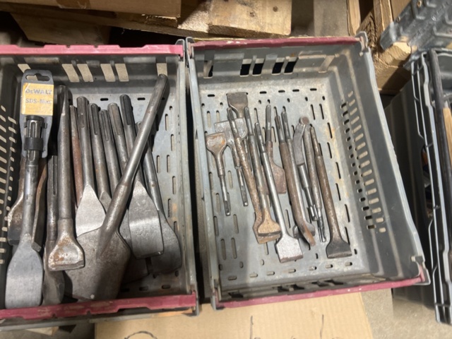 1469614-4 Blandade byggtillbehör