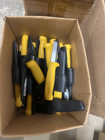 1469614-33 Blandade byggtillbehör