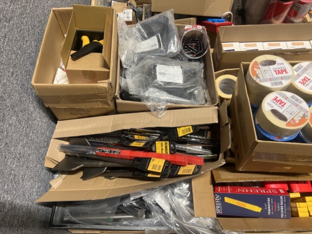 1469614-36 Blandade byggtillbehör