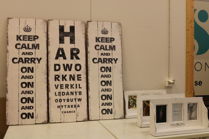 1416811-2 Paintings in "wood"