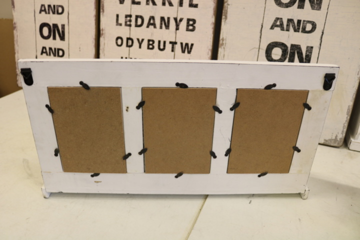 1416811-4 Paintings in "wood"