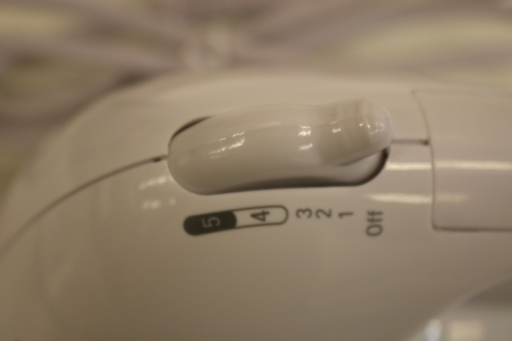 1416818-8 2 pcs New Hand Mixers Matsui