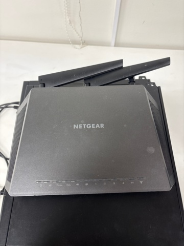 1482184-11 Lot of desktop computers and routers - 19 computers + 2 Wi-Fi routers