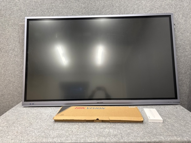 1482185-1 Interactive screen with accessories - Hikvision