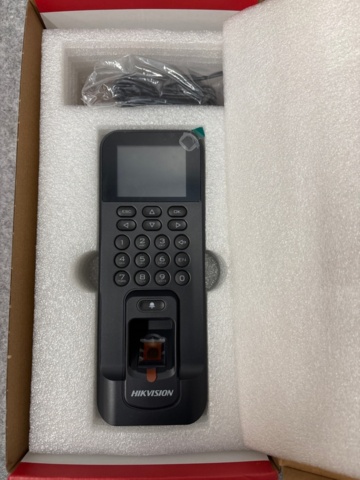 1482186-10 Surveillance and access control equipment - Hikvision