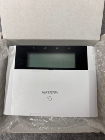 1482186-12 Surveillance and access control equipment - Hikvision