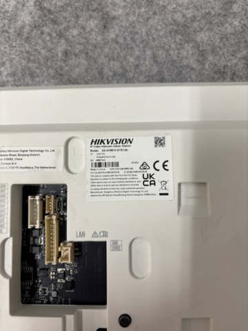 1482186-15 Surveillance and access control equipment - Hikvision