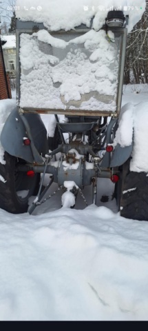 1351400-10 Traktor - Ferguson (Reparationsobjekt)