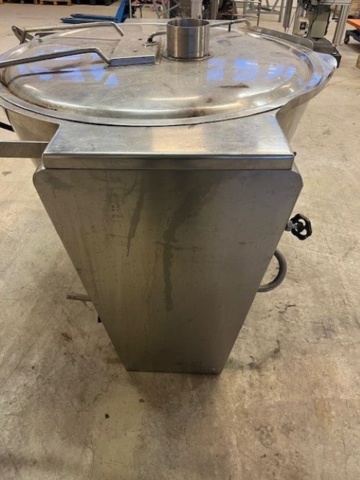 1470217-2 Hytlebroks Pressverk – Industrial kettle (approx. 500 liters)