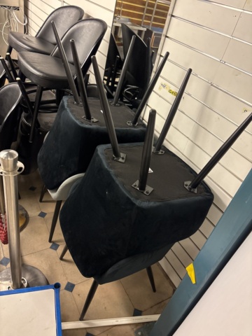 1469155-6 Lot of various chairs - approx. 24 pcs.