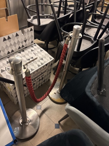 1469155-9 Lot of various chairs - approx. 24 pcs.