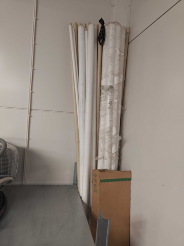 1435714-7 Collection of electrical conduits and cable strips