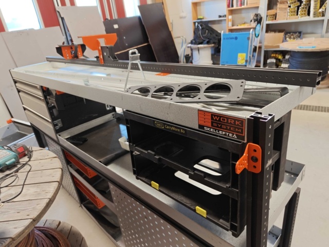 1435715-4 Storage system 2 pcs for Toyota & Peugeot - Work System