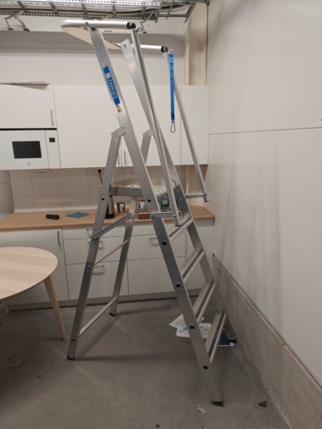 1435717-1 Stepladder - Zarges 41675