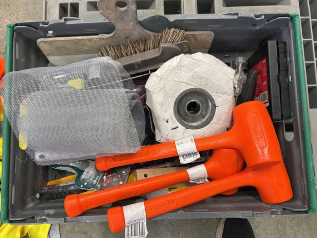 1455020-6 Collection of various garden equipment, construction and miscellaneous (updated)