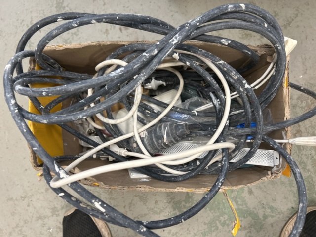 1455020-22 Collection of various garden equipment, construction and miscellaneous (updated)