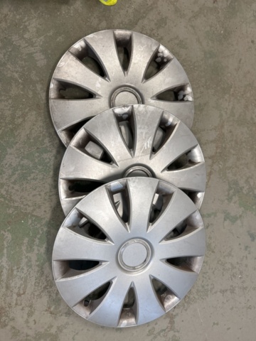 1455020-25 Collection of various garden equipment, construction and miscellaneous (updated)