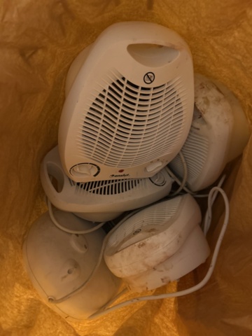 1455020-31 Collection of various garden equipment, construction and miscellaneous (updated)