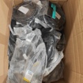 1435722-12 Kartonger med elmaterial och installationskomponenter