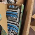 1435722-20 Kartonger med elmaterial och installationskomponenter