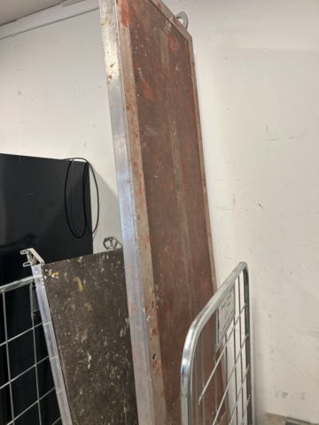 1455022-6 Collection with ladders, trestles and safety board