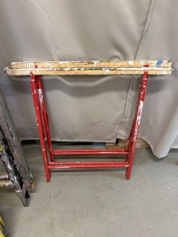 1455022-18 Collection with ladders, trestles and safety board