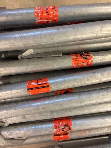 1443793-24 Parti med byggställningsdelar - MJ Gerüst m.fl.