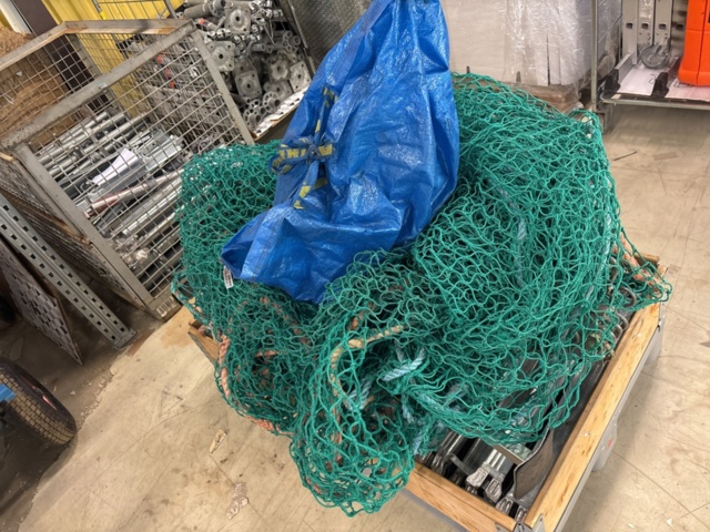 1443794-37 Parti med byggställningsdelar Scafom-rux m.fl.