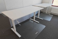 1435739 Desk 3 pcs