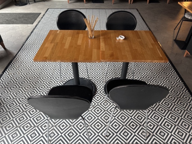 1428479-10 Restaurant furniture - Sofas, chairs and tables