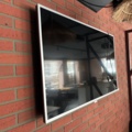 1428480-4 TV approx. 48" with wall mount - Philips