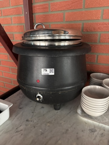 1428482-4 Electric soup warmer