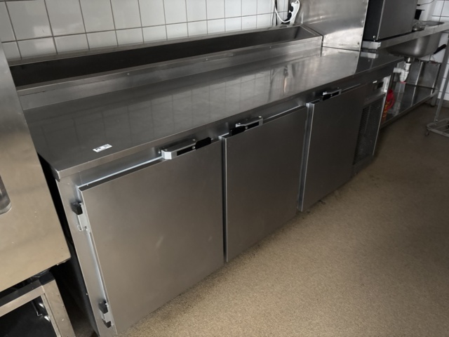 1428496-1 Refrigerated counter with cooling channel and 3 cabinets