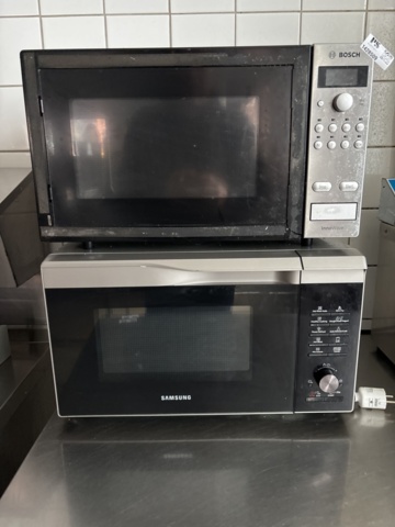 1428509-2 Microwave ovens 2 pcs - Bosch / Samsung