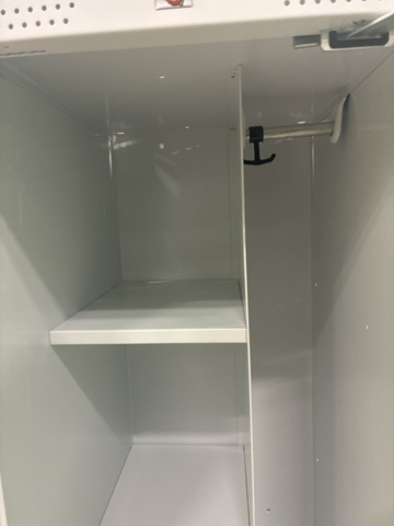 1492978-9 Elevskåp ROZ 3 sektioner, inkl. sockel, 1510x1200x550 mm, grön