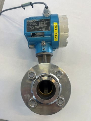1470256-2 Electromagnetic flowmeter