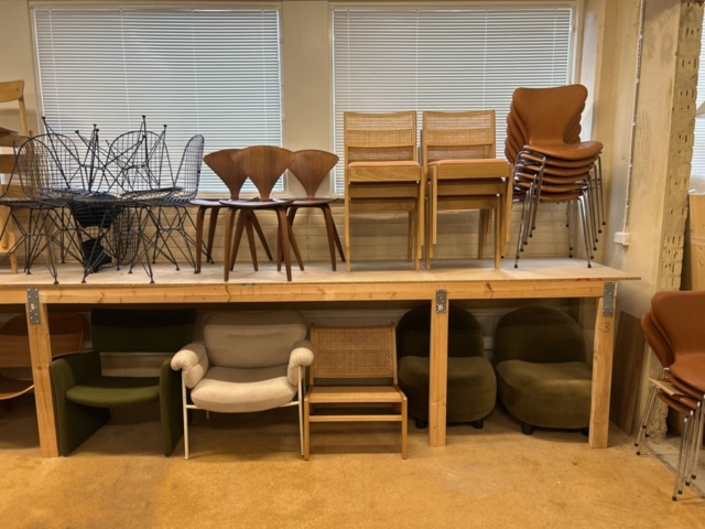 1457528-4 Designmöbler och inredning - Cassina, Fritz Hansen, Vitra, Louis Poulsen m.fl.