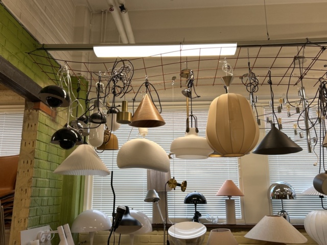 1457528-56 Designmöbler och inredning - Cassina, Fritz Hansen, Vitra, Louis Poulsen m.fl.