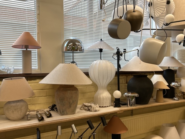 1457528-64 Designmöbler och inredning - Cassina, Fritz Hansen, Vitra, Louis Poulsen m.fl.