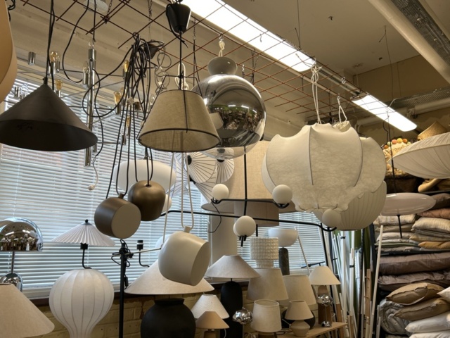 1457528-66 Designmöbler och inredning - Cassina, Fritz Hansen, Vitra, Louis Poulsen m.fl.