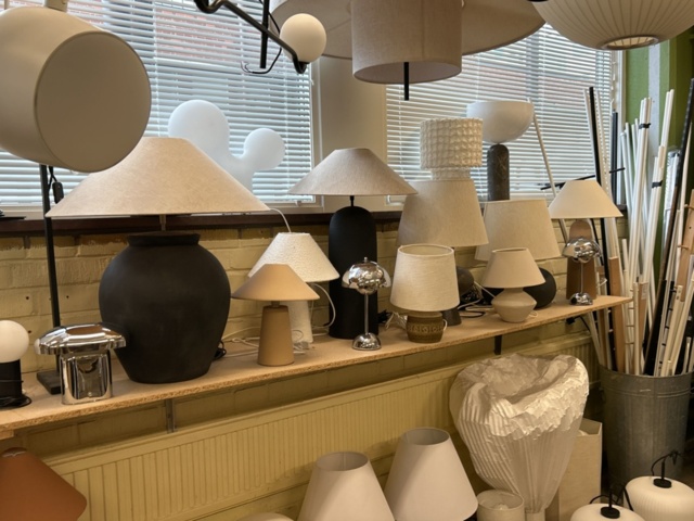 1457528-69 Designmöbler och inredning - Cassina, Fritz Hansen, Vitra, Louis Poulsen m.fl.