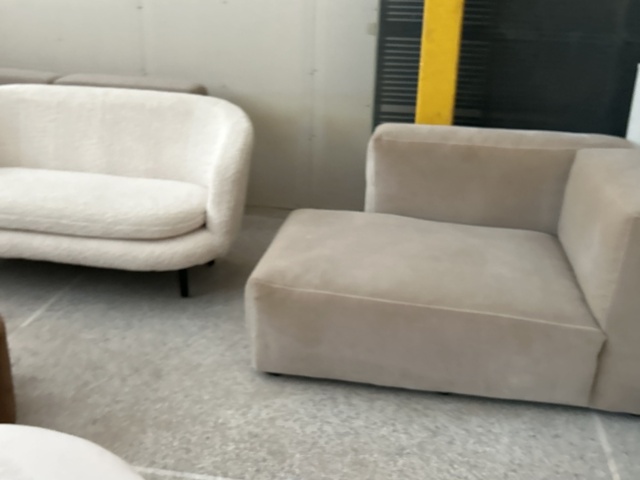 1457528-77 Designmöbler och inredning - Cassina, Fritz Hansen, Vitra, Louis Poulsen m.fl.