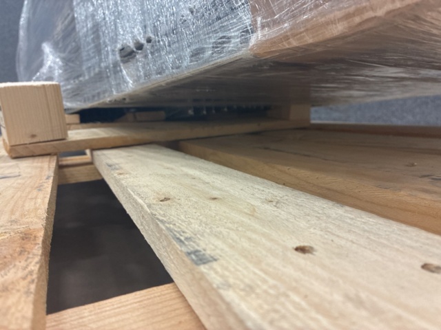 1493047-11 8 pcs Shelving unit TRANSFORM Basic section, 4 shelves, 1972x975x600 mm