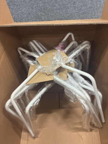 1493048-13 6 st Stolar MILLA vitt stativ, sand