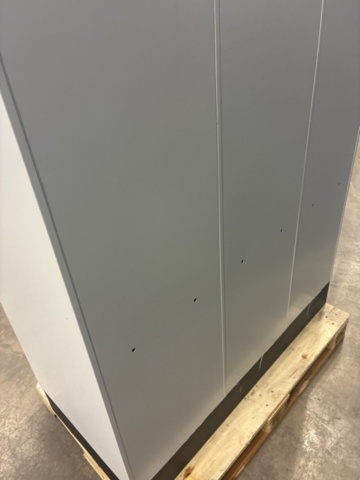 1492977-13 Elevskåp ROZ 3 sektioner, inkl. sockel, 1510x1200x550 mm, röd