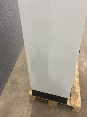 1492979-12 Elevskåp ROZ 3 sektioner, inkl. sockel, 1510x1200x550 mm, grön