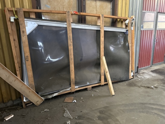 1470263-4 Clearway folding doors