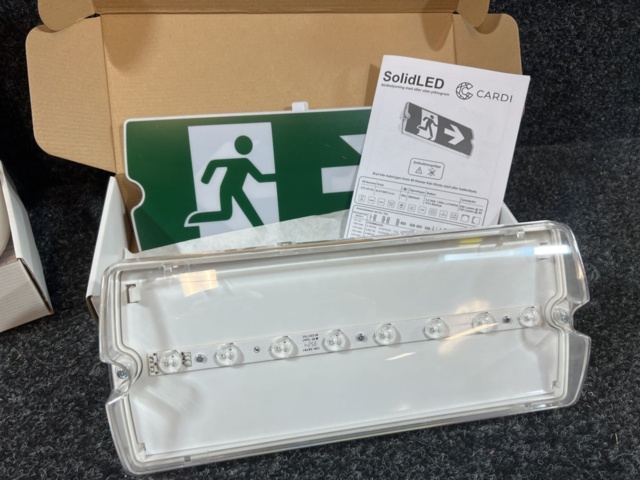 1384782-2 Lot with exit signs and emergency lighting - Cardi SolidLED / Optiled