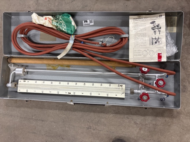 Group valve STAT – Measuring equipment in metal box - PS Auction - We ...