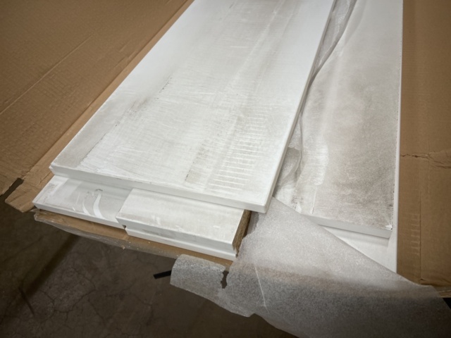 1493245-4 Assortment of covers for wardrobes